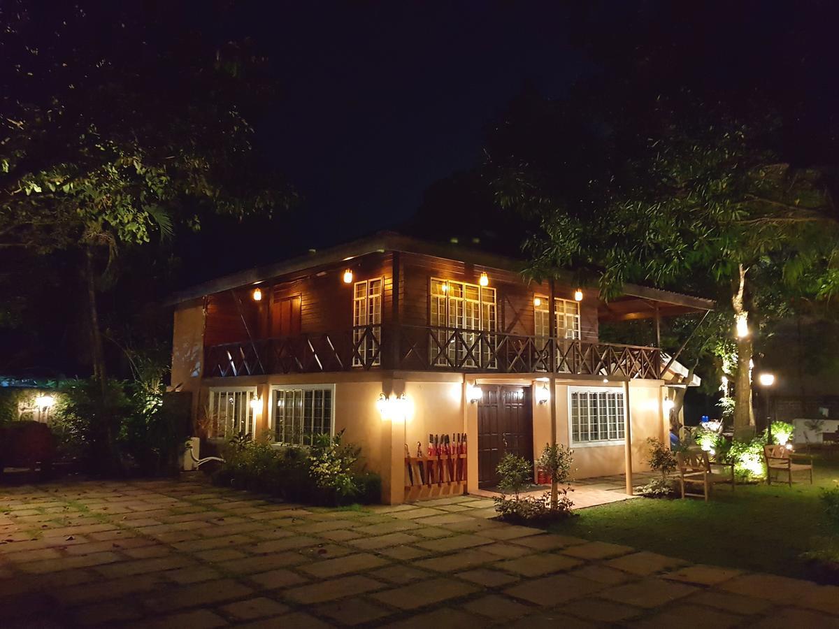 Stay Amare Villa Maria 1 Баколод Экстерьер фото